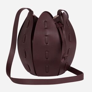 Moi & Sass Lotus bag in Wine